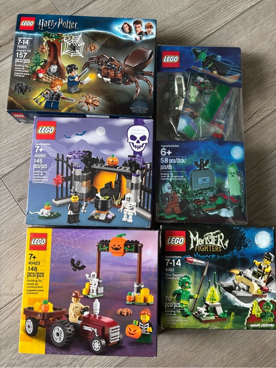 Lego Other - Spooky Lego bundle